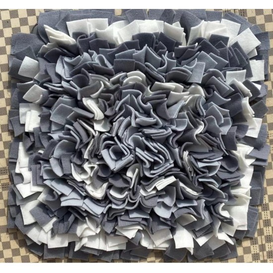 45 x 45 cm Non-Slip Washable Cat Snuffle Mat, Promotes the Nature of Foraging and Snuffle Mat, Dog Food Mat 45 x 45 cm Non-Slip Washable Cat Snuffle Mat, Promotes the Nature of Foraging and Snuffle Mat, Dog Food Mat