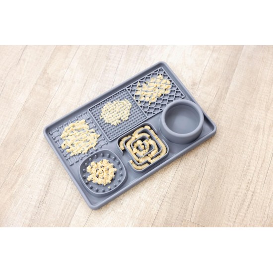 Kerbl Pet Licking Mat XL, for Dogs and Cats, Various Surfaces, Integrated Bowl, Non-Slip, Silicone, Grey, 30 x 20 cm Kerbl Pet Licking Mat XL, for Dogs and Cats, Various Surfaces, Integrated Bowl, Non-Slip, Silicone, Grey, 30 x 20 cm