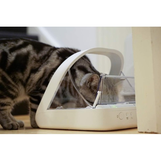 SureFeed microchip automatic feeder, white SureFeed microchip automatic feeder, white