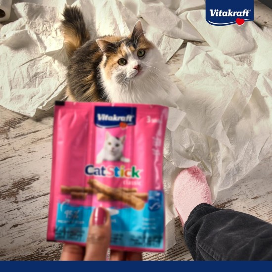 Vitakraft Triggles Cat Snack with Pollock, Mini Appetizers for Pampering, No Added Sugar (1 x 40 g) Vitakraft Triggles Cat Snack with Pollock, Mini Appetizers for Pampering, No Added Sugar (1 x 40 g)
