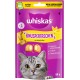 WHISKAS Crispy Bags Cat Snacks Chicken & Cheese 6 x 60 g - Snacks with Chicken and Cheese for Cats