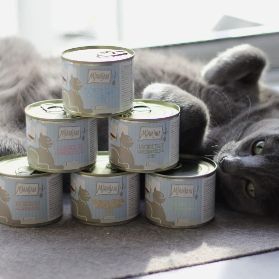 MjAMjAM - Premium Wet Food for Cats - Trial Pack I on Sauce, Pack of 6 (6 x 185 g), Grain-Free with Extra Meat MjAMjAM - Premium Wet Food for Cats - Trial Pack I on Sauce, Pack of 6 (6 x 185 g), Grain-Free with Extra Meat