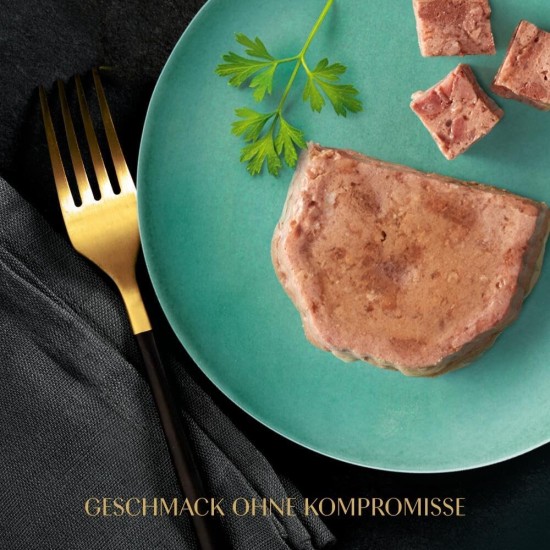 Sheba Classics Cat Food Pate with Fine Chunks for Every Day Sheba Classics Cat Food Pate with Fine Chunks for Every Day
