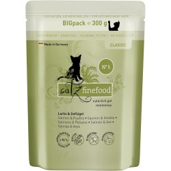 catz finefood Classic N° 5 Salmon & Poultry Wet Cat Food - Gourmet Wet Food for Your Cat without Sugar & Cereals, Gluten Free - with High Meat Content, Made in Germany (6 x 300 g Bags) catz finefood Classic N° 5 Salmon & Poultry Wet Cat Food - Gourmet Wet Food for Your Cat without Sugar & Cereals, Gluten Free - with High Meat Content, Made in Germany (6 x 300 g Bags)