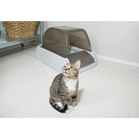 PetSafe ScoopFree Self Cleaning Cat Litter Tray with Cover, Second Generation with Integrated Health Monitor, Grey PetSafe ScoopFree Self Cleaning Cat Litter Tray with Cover, Second Generation with Integrated Health Monitor, Grey