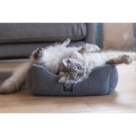 Beeztees Minus One Nox Cat Basket, Dark Grey, 48 x 37 x 18 cm Beeztees Minus One Nox Cat Basket, Dark Grey, 48 x 37 x 18 cm