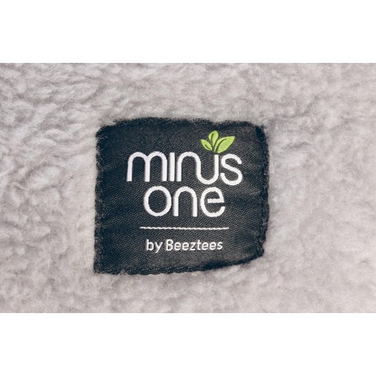 Beeztees Minus One Quinty Cat Basket, Cat Bed, Cat Cushion, Dark Grey, 40 x 40 x 6 cm Beeztees Minus One Quinty Cat Basket, Cat Bed, Cat Cushion, Dark Grey, 40 x 40 x 6 cm