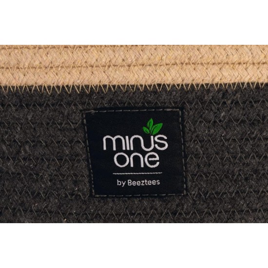 Beeztees Minus One Xana Cat Basket, Cat Bed, Cat Cushion, Dark Grey/Brown, 45 x 45 x 14 cm Beeztees Minus One Xana Cat Basket, Cat Bed, Cat Cushion, Dark Grey/Brown, 45 x 45 x 14 cm