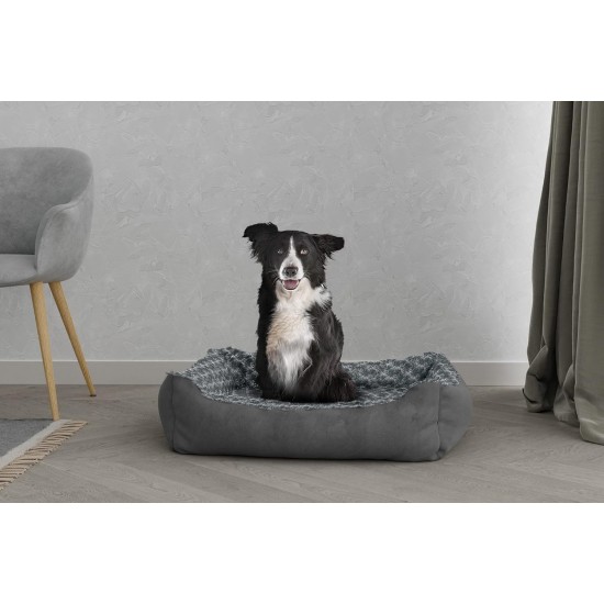 Italian Bed Linen Zoe Item for Dogs and Cats, Dog Bed, 62 x 50 x H17 cm Italian Bed Linen Zoe Item for Dogs and Cats, Dog Bed, 62 x 50 x H17 cm