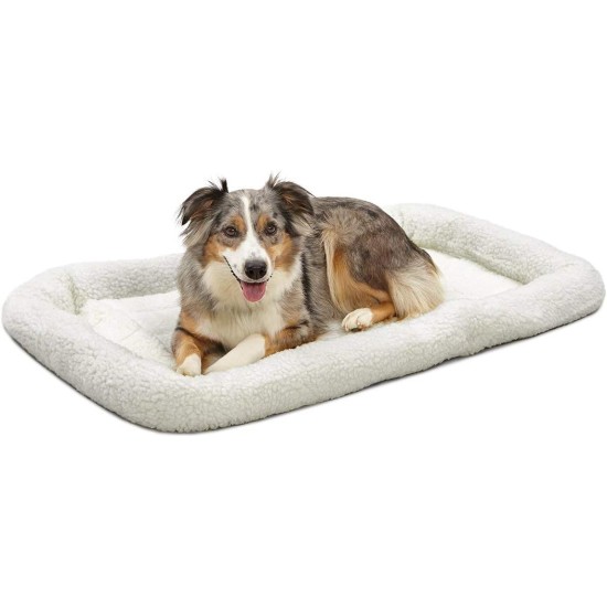 MidWest Homes for Pets 46cm Long Fleece Pet Bed with Comfort Pad Fits 18" Long Dog Crate Easy Care Machine Washable Tumble Dry 40218 White MidWest Homes for Pets 46cm Long Fleece Pet Bed with Comfort Pad Fits 18" Long Dog Crate Easy Care Machine Washable Tumble Dry 40218 White