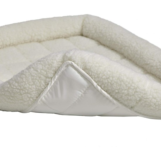 MidWest Homes for Pets 46cm Long Fleece Pet Bed with Comfort Pad Fits 18" Long Dog Crate Easy Care Machine Washable Tumble Dry 40218 White MidWest Homes for Pets 46cm Long Fleece Pet Bed with Comfort Pad Fits 18" Long Dog Crate Easy Care Machine Washable Tumble Dry 40218 White
