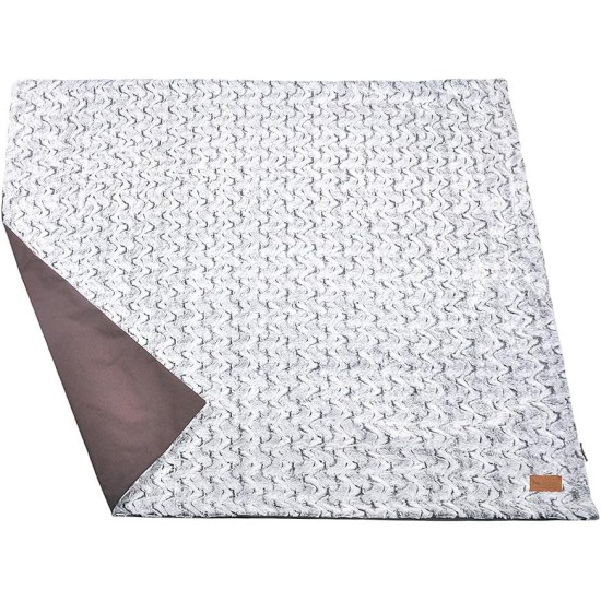 P.L.A.Y. - Snuggle Husky Luxe Throw - Gray P.L.A.Y. - Snuggle Husky Luxe Throw - Gray