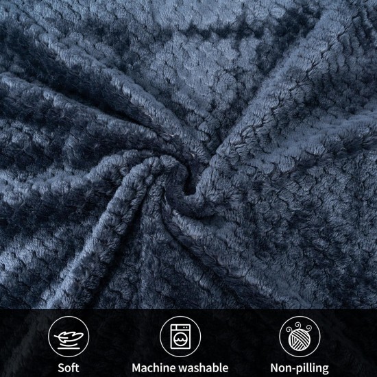 SLSON 2 Blankets, Dog Blankets, Cat Blankets, Soft Double-Sided Pet Blankets for Sofas, Chairs, Cars, Travel and Pets Keep Warm, Machine Washable, 70 x 100 cm (Grey and White) SLSON 2 Blankets, Dog Blankets, Cat Blankets, Soft Double-Sided Pet Blankets for Sofas, Chairs, Cars, Travel and Pets Keep Warm, Machine Washable, 70 x 100 cm (Grey and White)