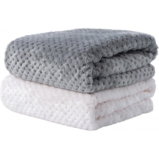 SLSON 2 Blankets, Dog Blankets, Cat Blankets, Soft Double-Sided Pet Blankets for Sofas, Chairs, Cars, Travel and Pets Keep Warm, Machine Washable, 70 x 100 cm (Grey and White) SLSON 2 Blankets, Dog Blankets, Cat Blankets, Soft Double-Sided Pet Blankets for Sofas, Chairs, Cars, Travel and Pets Keep Warm, Machine Washable, 70 x 100 cm (Grey and White)