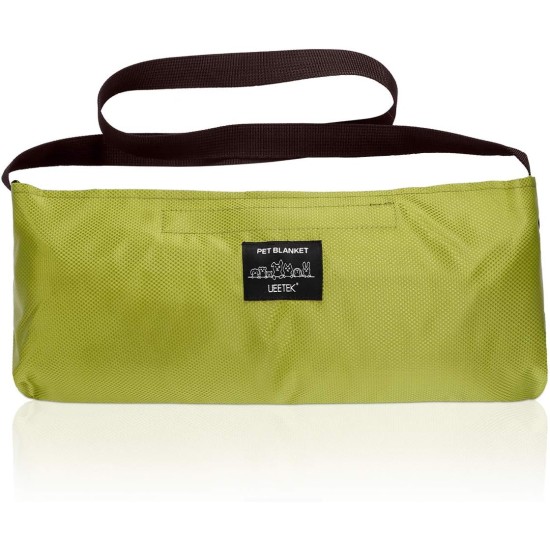 Ueetek foldable waterproof pet blanket, warm camping blanket for dogs and cats, 100 x 70 cm, green, with carry case. Ueetek foldable waterproof pet blanket, warm camping blanket for dogs and cats, 100 x 70 cm, green, with carry case.