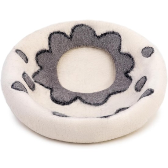 Woolygon Cats of The Wild Series Wool Cat Cave, 100% Merino Wool Handmade Eco-Friendly Felt Cat Den for Indoor Cats and Kittens Woolygon Cats of The Wild Series Wool Cat Cave, 100% Merino Wool Handmade Eco-Friendly Felt Cat Den for Indoor Cats and Kittens