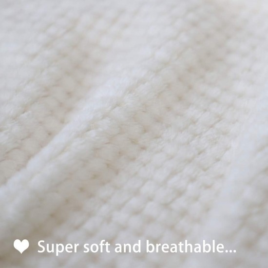 furrybaby Premium Fluffy Fleece Dog Blanket, Soft and Warm Pet Throw for Dogs and Cats (Pink, Size M (80 x 100 cm) furrybaby Premium Fluffy Fleece Dog Blanket, Soft and Warm Pet Throw for Dogs and Cats (Pink, Size M (80 x 100 cm)