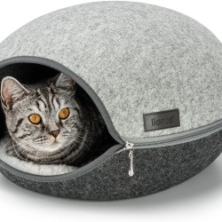 lionto Cat Cave Made of Robust Felt, Cosy Cuddly Cave with Zip for Cats, 46 x 38 x 24 cm, Comfortable and Modern Cat Bed with Soft and Washable Cushion, Grey lionto Cat Cave Made of Robust Felt, Cosy Cuddly Cave with Zip for Cats, 46 x 38 x 24 cm, Comfortable and Modern Cat Bed with Soft and Washable Cushion, Grey