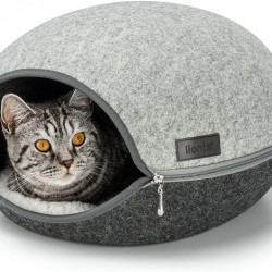 lionto Cat Cave Made of Robust Felt, Cosy Cuddly Cave with Zip for Cats, 46 x 38 x 24 cm, Comfortable and Modern Cat Bed with Soft and Washable Cushion, Grey lionto Cat Cave Made of Robust Felt, Cosy Cuddly Cave with Zip for Cats, 46 x 38 x 24 cm, Comfortable and Modern Cat Bed with Soft and Washable Cushion, Grey