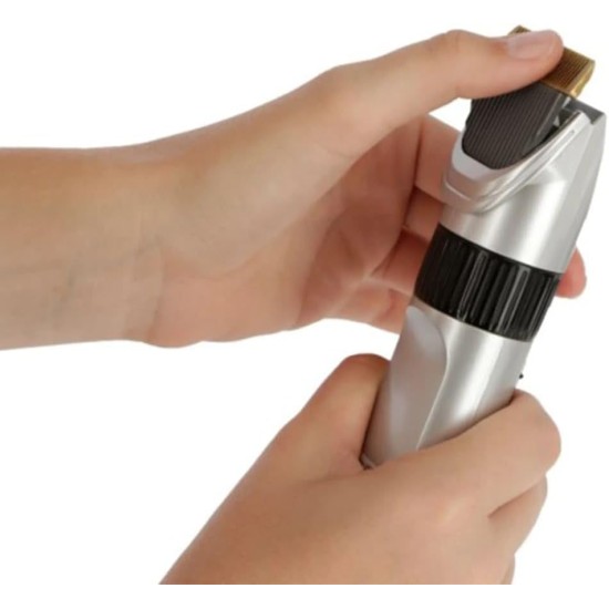 Kerbl Onyx Battery Clippers, with Accessories. Kerbl Onyx Battery Clippers, with Accessories.