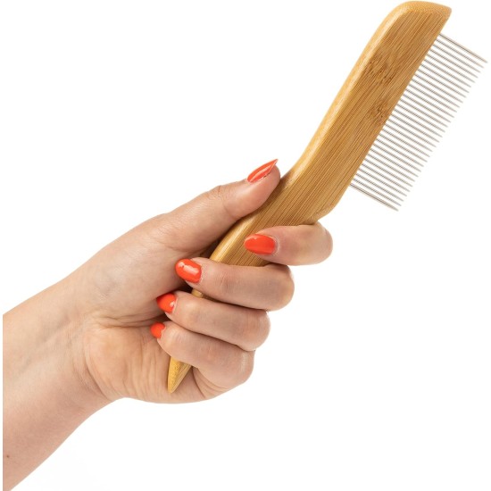 Mikki 6280022 Medium Bamboo Fur Detangler, for Medium and Long Coat, for Dogs and Cats, Made from Sustainable Bamboo, 48 g, Brown Mikki 6280022 Medium Bamboo Fur Detangler, for Medium and Long Coat, for Dogs and Cats, Made from Sustainable Bamboo, 48 g, Brown