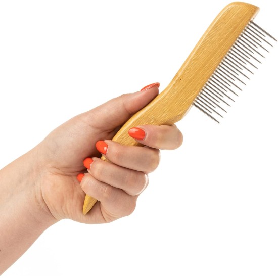 Mikki 6280022 Medium Bamboo Fur Detangler, for Medium and Long Coat, for Dogs and Cats, Made from Sustainable Bamboo, 48 g, Brown Mikki 6280022 Medium Bamboo Fur Detangler, for Medium and Long Coat, for Dogs and Cats, Made from Sustainable Bamboo, 48 g, Brown