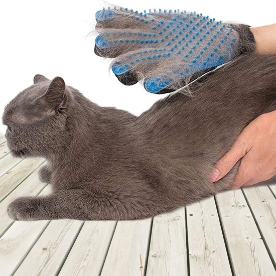 SSRIVER Pet Grooming Glove - Gentle Hair Removal and Efficient Massage for Dogs, Cats and Horses - Pet Mitt with Brushes for Short and Long Fur (1 Right Hand) SSRIVER Pet Grooming Glove - Gentle Hair Removal and Efficient Massage for Dogs, Cats and Horses - Pet Mitt with Brushes for Short and Long Fur (1 Right Hand)