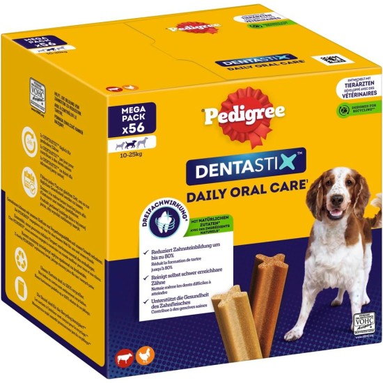 Pedigree DentaStix Daily Oral Care Dental Treat for Medium Dogs - Chicken & Beef Flavoured Dog Treats for Every Day - 1 x 56 Pieces