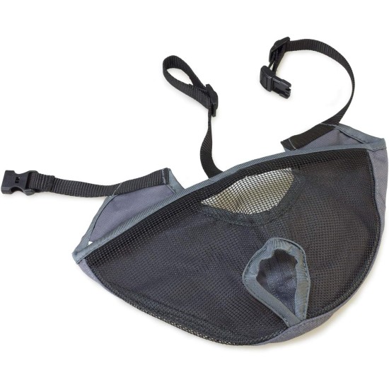 Arquivet Muzzle for Short Snout - Muzzle for Dogs - Breathable and Against Bites - Polyester - Closure with Plastic Clip - Size S-M / 40 cm Arquivet Muzzle for Short Snout - Muzzle for Dogs - Breathable and Against Bites - Polyester - Closure with Plastic Clip - Size S-M / 40 cm