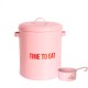 FISURA - Pet Feeder Time to Eat Pink Food Container with Lid and Measuring Scoop Metal Food Container for Dogs and Cats Capacity of 5 kg (Eat, Pink) FISURA - Pet Feeder Time to Eat Pink Food Container with Lid and Measuring Scoop Metal Food Container for Dogs and Cats Capacity of 5 kg (Eat, Pink)