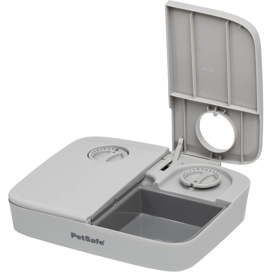 PetSafe Automatic feeder for meals. PetSafe Automatic feeder for meals.
