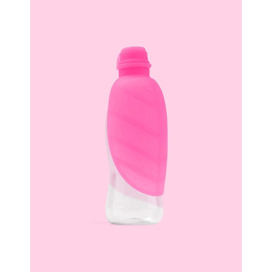 United Pets Leaf Design Silicone Dog Travel Water Dispenser Pink United Pets Leaf Design Silicone Dog Travel Water Dispenser Pink