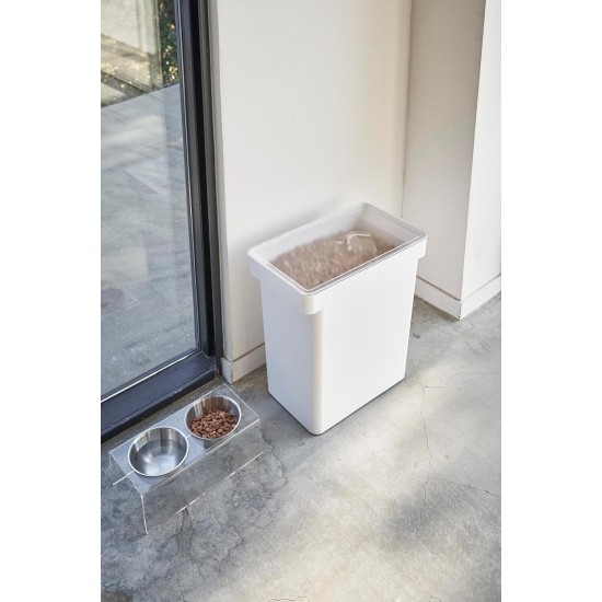 YAMAZAKI 5617 TOWER Pet Food Container (12 kg), White, Polypropylene/ABS Resin/POM Resin/Silicone, Minimalist, 41 x 24 x 42.5 cm YAMAZAKI 5617 TOWER Pet Food Container (12 kg), White, Polypropylene/ABS Resin/POM Resin/Silicone, Minimalist, 41 x 24 x 42.5 cm