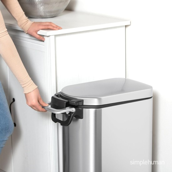 simplehuman CW1886 30L Pet Food Bin, Brushed Stainless Steel, W 26.4cm x H 59.0cm x D 46.1cm simplehuman CW1886 30L Pet Food Bin, Brushed Stainless Steel, W 26.4cm x H 59.0cm x D 46.1cm