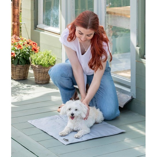Dehner Refresh Dog Cooling Mat with Self-Cooling Gel 60 x 50 cm Grey Dehner Refresh Dog Cooling Mat with Self-Cooling Gel 60 x 50 cm Grey