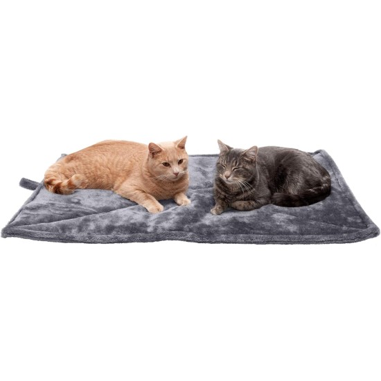 Furhaven XL Waterproof Two-Tone Luxe Velvet Dog Blanket, Washable, Celadon Green, Extra Large Furhaven XL Waterproof Two-Tone Luxe Velvet Dog Blanket, Washable, Celadon Green, Extra Large