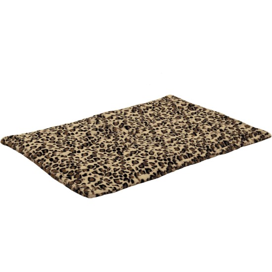 Furhaven XL Waterproof Two-Tone Luxe Velvet Dog Blanket, Washable, Celadon Green, Extra Large Furhaven XL Waterproof Two-Tone Luxe Velvet Dog Blanket, Washable, Celadon Green, Extra Large