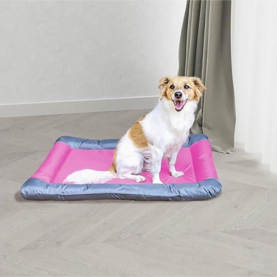 Waterproof Mat for Pets Dreaming and Goats Pets, 71 x 57 cm, Pink Waterproof Mat for Pets Dreaming and Goats Pets, 71 x 57 cm, Pink