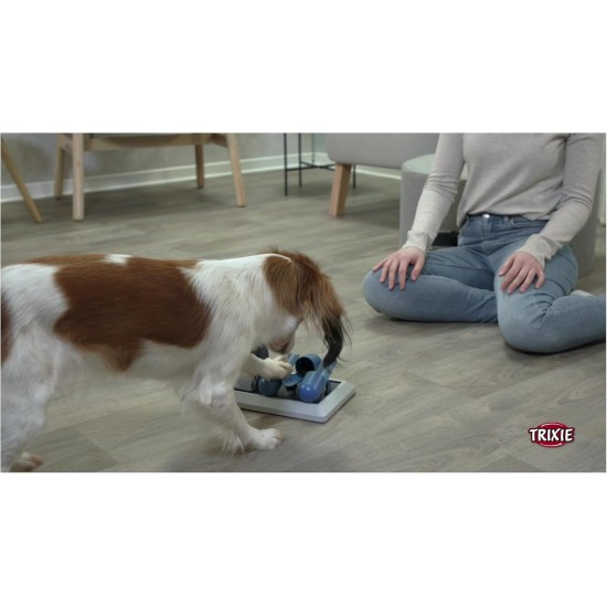 TRIXIE Dog Toy Intelligence Dog Activity Strategy Game "Gamble Box" - Sophisticated Intelligence Toy for Dogs for Business, 15 x 15 cm - 32011 TRIXIE Dog Toy Intelligence Dog Activity Strategy Game "Gamble Box" - Sophisticated Intelligence Toy for Dogs for Business, 15 x 15 cm - 32011