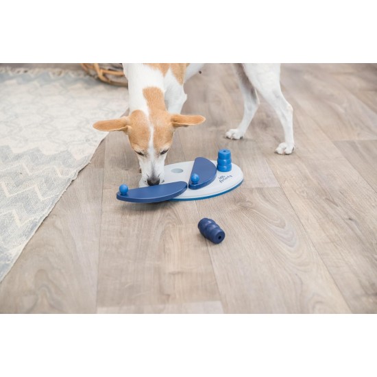 Trixie Dog Activity Strategy Game, assorted colours Trixie Dog Activity Strategy Game, assorted colours