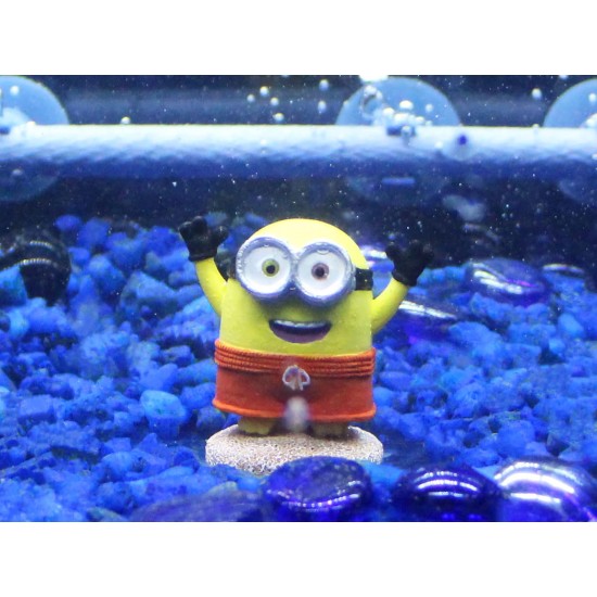 Penn-Plax Minions Officially Licensed 3 Piece Aquarium Ornament - Includes Kevin, Stuart and Bob - Beach - Small Penn-Plax Minions Officially Licensed 3 Piece Aquarium Ornament - Includes Kevin, Stuart and Bob - Beach - Small